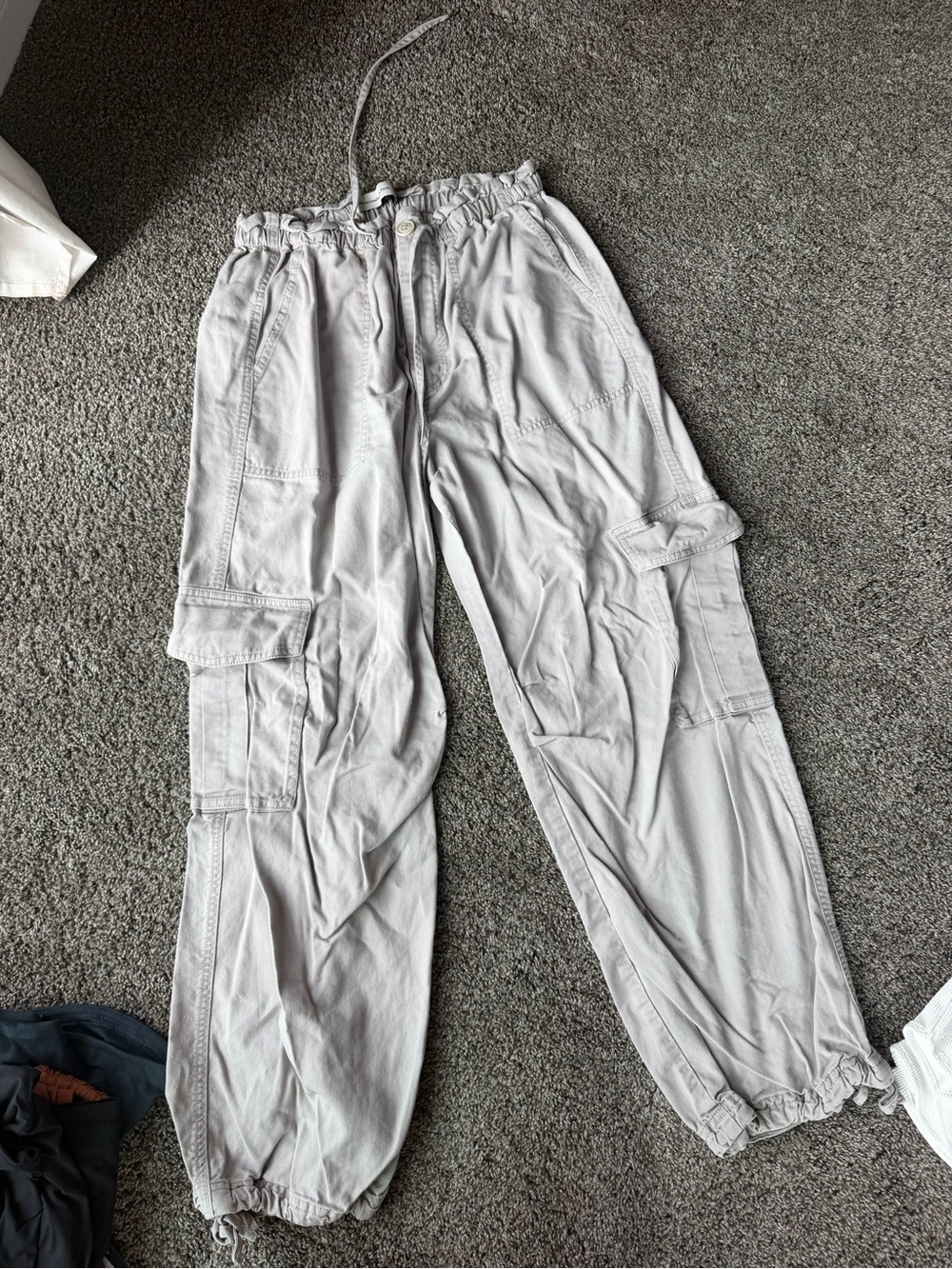 Abercrombie & Fitch Light Gray Utility Cargo Joggers